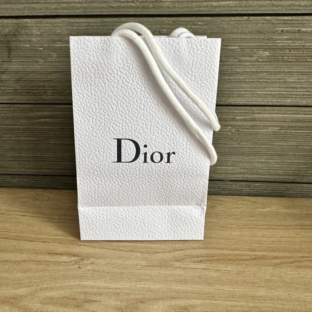 Authentic Dior White Pebble Shopping Gift Luxury Bag 9" x 5.5" x 3" black logo